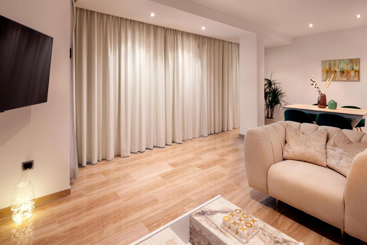 Inmalaga Uncibay Square 2公寓 外观 照片